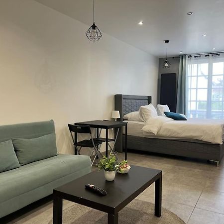 Appartement Elegant Proche Rer/ Cdg / Parc Des Expos Sevran Exterior foto